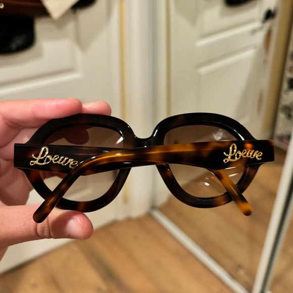 Loewe Curvy Round Tortoise Shell Acetate Sunglasses - Picture 5 of 12